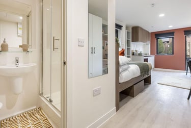 1 bed studio, James Street, Fishergate, York, YO103WW - Image 2